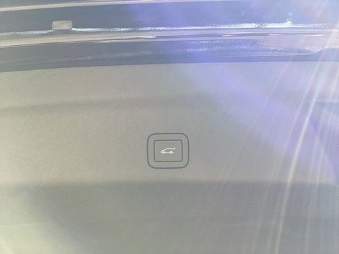 New 2025 Chevrolet Tahoe Premier image 9