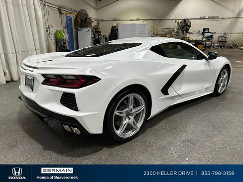 Used 2021 Chevrolet Corvette Stingray Coupe w/ 1LT RWD image 8
