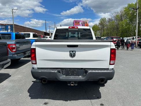 Used 2018 RAM 1500 SLT AWD/4WD image 5