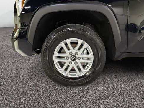 New 2026 Toyota Tundra SR5 image 14