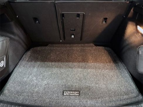 Used 2022 Volkswagen Taos SE image 28