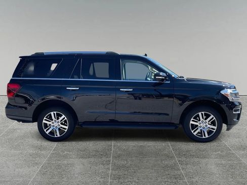 Used 2024 Ford Expedition Limited AWD/4WD image 7