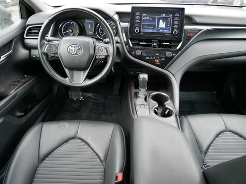 Used 2023 Toyota Camry SE FWD image 18