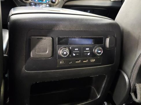 Used 2020 GMC Yukon Denali w/ Denali Ultimate Package AWD/4WD image 13