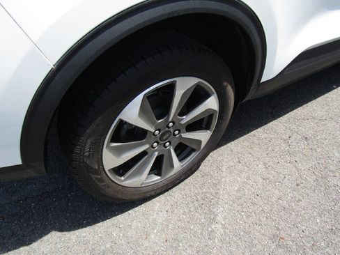 Used 2024 Ford Escape Platinum AWD/4WD image 30
