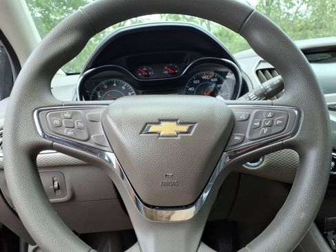 Used 2017 Chevrolet Cruze LT w/ Convenience Package FWD image 28