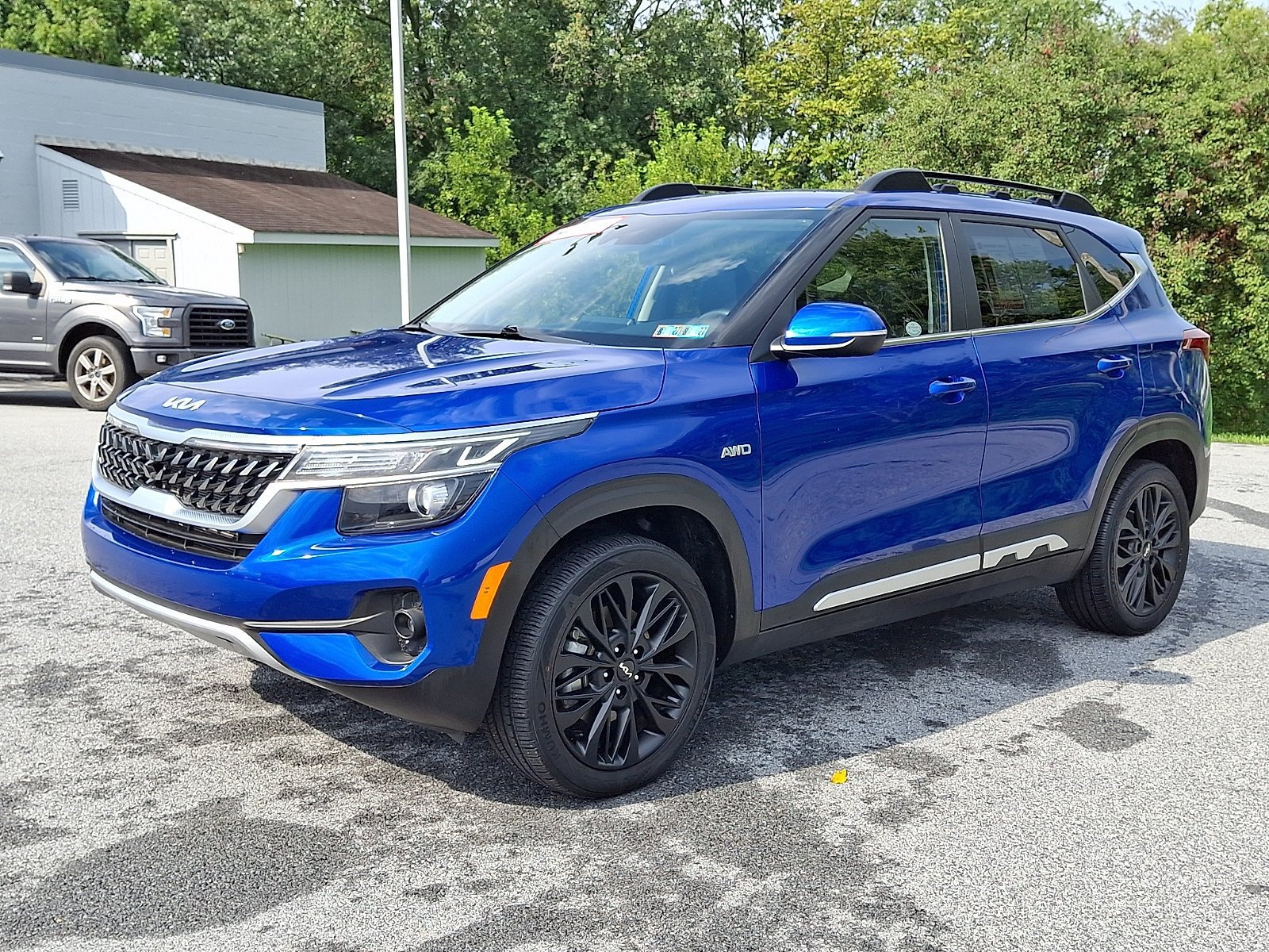 Used 2022 Kia Seltos Nightfall Edition AWD/4WD image 3