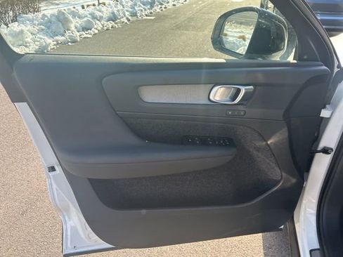 Certified 2025 Volvo XC40 B5 Plus image 16