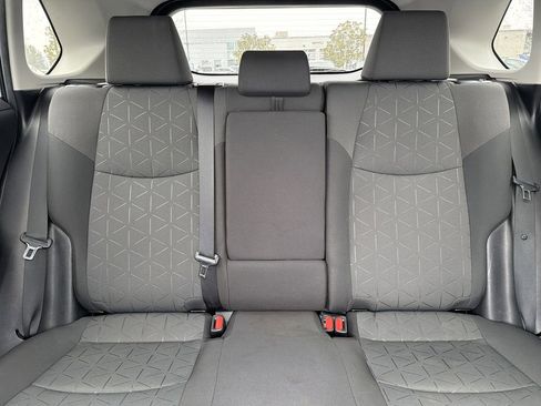 Used 2020 Toyota RAV4 XLE image 31