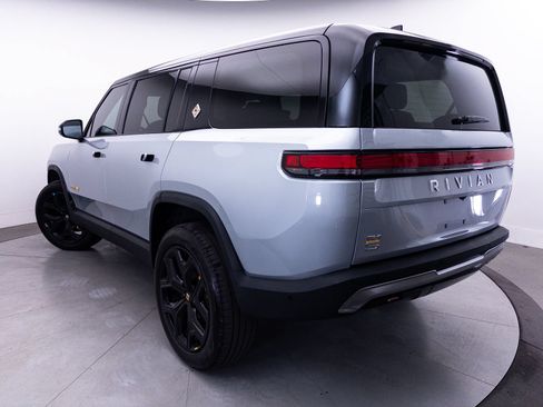 Used 2024 Rivian R1S Adventure AWD/4WD image 2