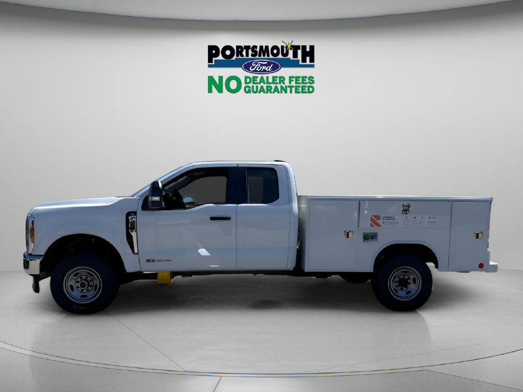New 2025 Ford F250 XL w/ XL Chrome Package AWD/4WD image 2