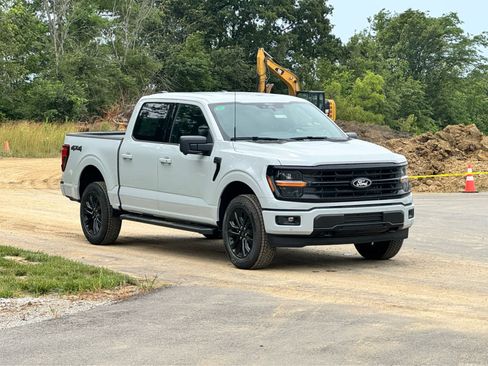 New 2026 Ford F150 XLT w/ Equipment Group 302A MID AWD/4WD image 2