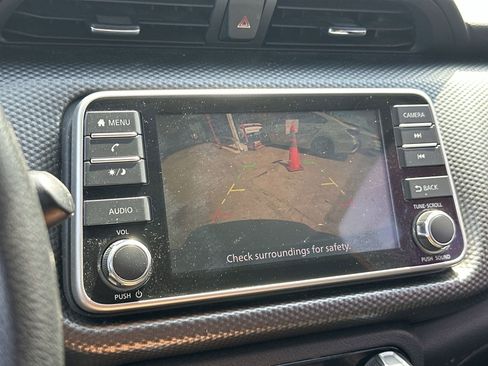 Used 2019 Nissan Kicks SV FWD image 22