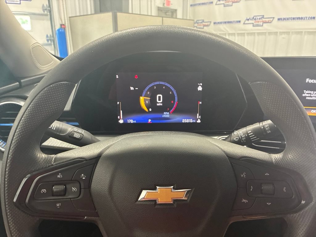 Used 2026 Chevrolet Trax LT FWD image 19