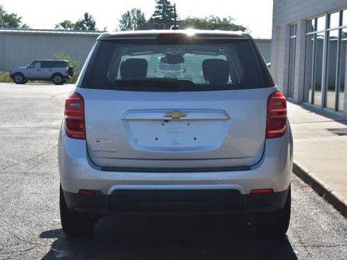 Used 2017 Chevrolet Equinox LS FWD image 7
