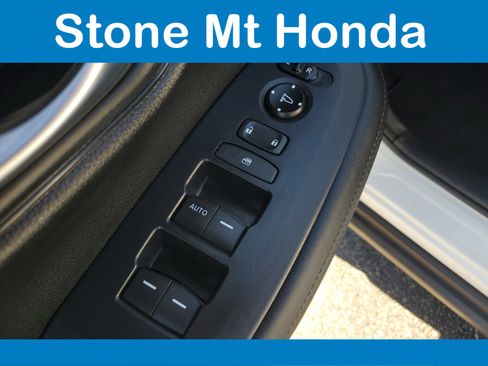 Used 2024 Honda HR-V LX image 20