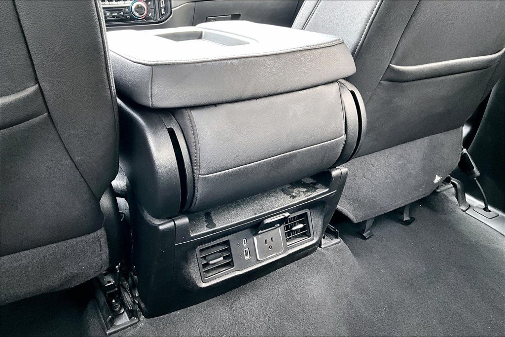 Used 2025 GMC Sierra 1500 SLT AWD/4WD image 32