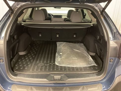 Used 2024 Subaru Outback Premium AWD/4WD image 21