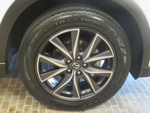 Used 2018 MAZDA CX-5 Touring FWD image 10