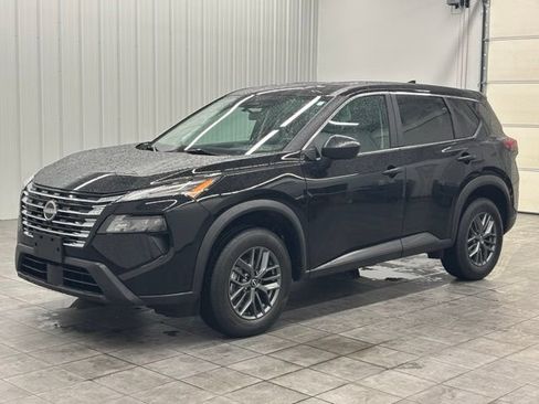 Used 2024 Nissan Rogue S FWD image 5