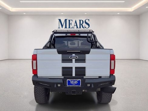 Used 2022 Ford F250 Lariat w/ Lariat Ultimate Package AWD/4WD image 4
