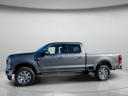 New 2026 Ford F250 Lariat w/ Lariat Premium Package image 14