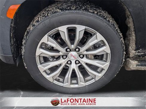 Certified 2021 GMC Yukon Denali w/ Denali Premium Package image 10