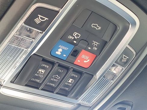 Used 2019 RAM 3500 Limited image 24