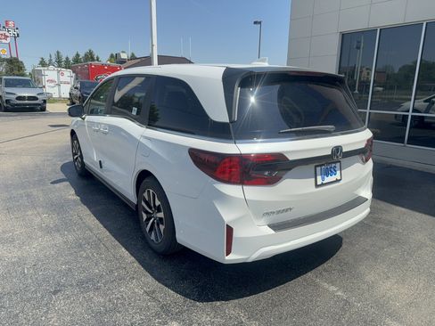 New 2026 Honda Odyssey EX-L image 7