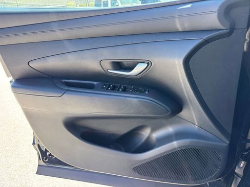 Certified 2025 Hyundai Tucson SEL FWD image 11
