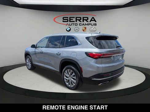 Used 2025 Buick Enclave Preferred w/ Power Package FWD image 10