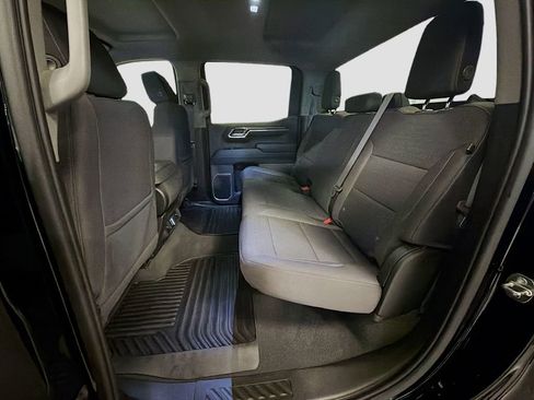 Used 2023 Chevrolet Silverado 1500 LT AWD/4WD image 25
