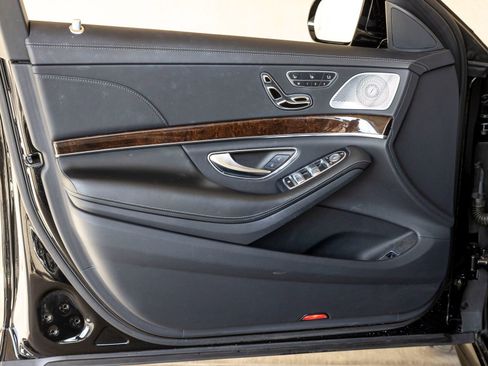 Used 2019 Mercedes-Benz S 560 4MATIC Sedan image 14