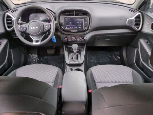 Certified 2024 Kia Soul LX w/ Option Group 015 image 14