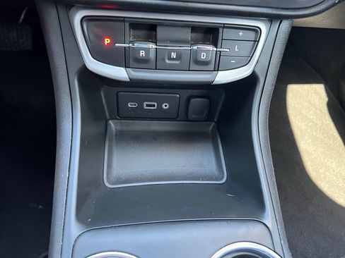 Used 2022 GMC Terrain SLE AWD/4WD image 30