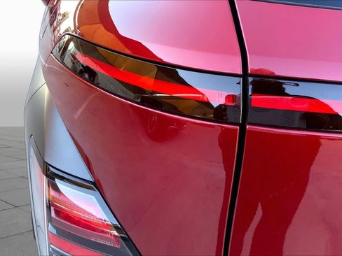 Used 2025 Hyundai Kona Limited FWD image 28