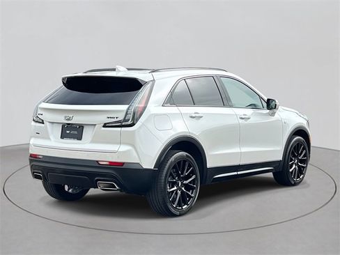 Certified 2023 Cadillac XT4 Sport w/ LPO, Onyx Lite Package image 5