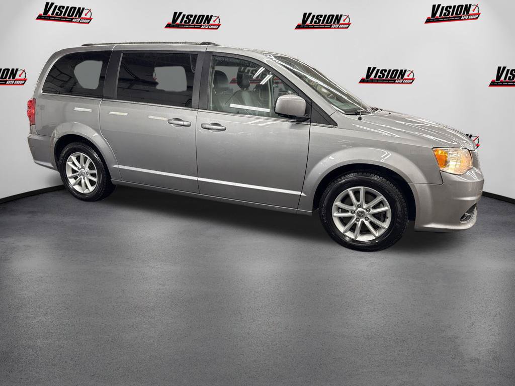 Used 2019 Dodge Grand Caravan SXT FWD image 4