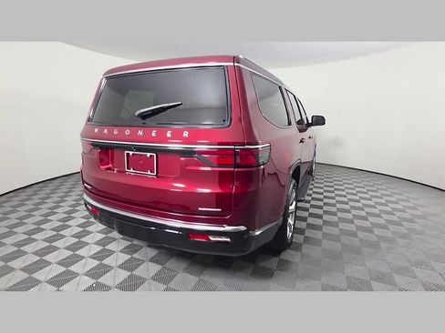 Used 2022 Jeep Wagoneer Series II AWD/4WD image 39