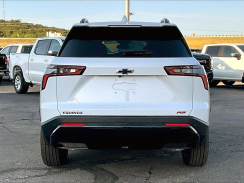 New 2027 Chevrolet Equinox RS FWD image 4