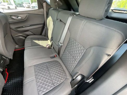 Used 2020 Chevrolet Blazer LT image 15