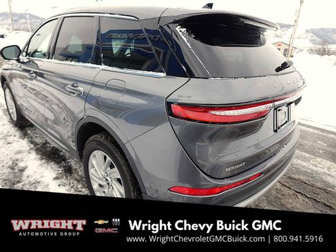 Used 2024 Lincoln Corsair Premiere image 5