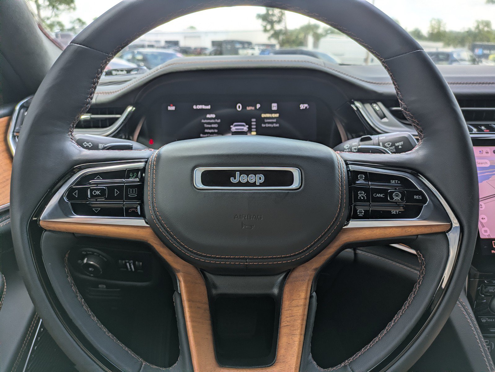Used 2024 Jeep Grand Cherokee L Summit AWD/4WD image 26