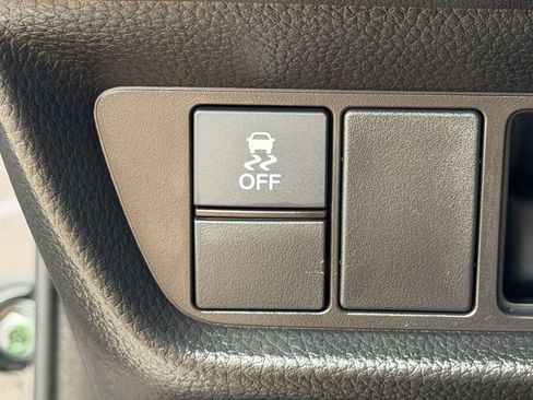 Used 2025 Honda HR-V LX image 24