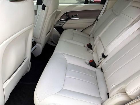 New 2026 Land Rover Range Rover SE image 11