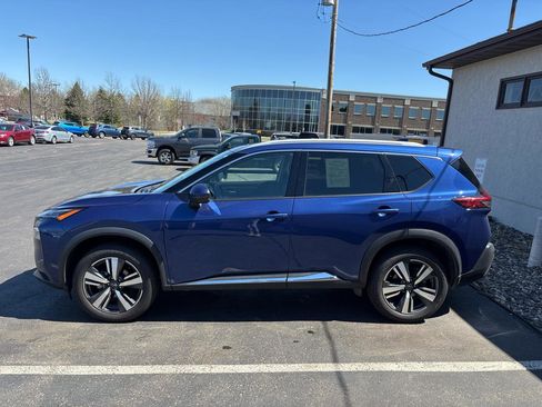 Used 2023 Nissan Rogue SL AWD/4WD image 6