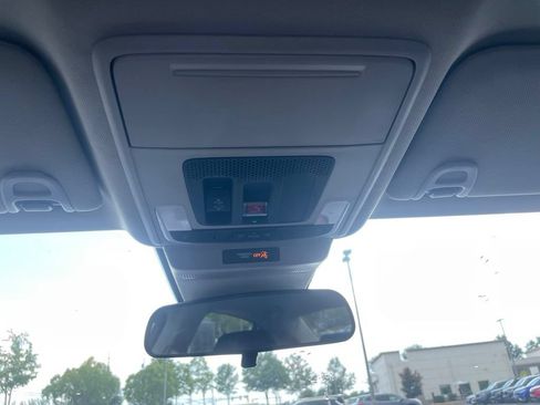 Used 2025 Honda Accord SE image 9