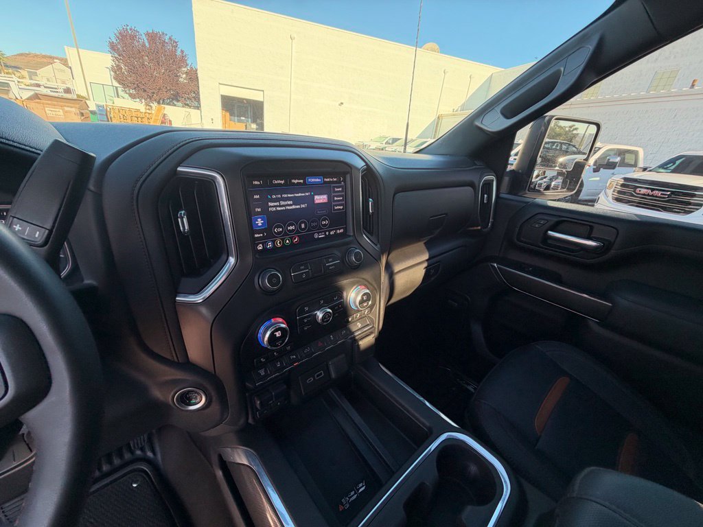 Used 2023 GMC Sierra 2500 AT4 w/ AT4 Premium Plus Package AWD/4WD image 13