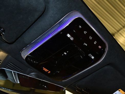 Used 2025 Mercedes-Benz S 580 4MATIC Sedan image 25