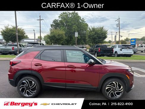 Used 2025 Chevrolet TrailBlazer RS w/ Convenience Package AWD/4WD image 3